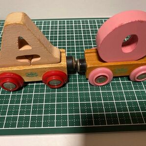 木製レール アルファベット トレイン A O