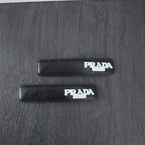 prada ヘアアクセサリー ヘアピン