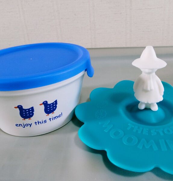 【箱なし未使用】陶器製 すのこ付き 調理保存容器 シリコン マグカップカバー ムーミン スナフキン カップカバー 2点 まとめ売り