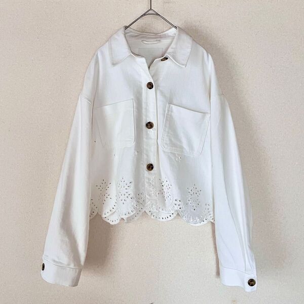 ZARA ザラ カットワーク刺繍入りジャケット デニムジャケット ホワイト S ショート丈