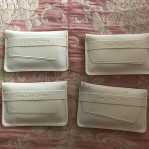 MAXFACTOR メイクパフ 4個
