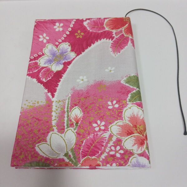 ブックカバー 文庫本サイズ 花柄 ハンドメイド