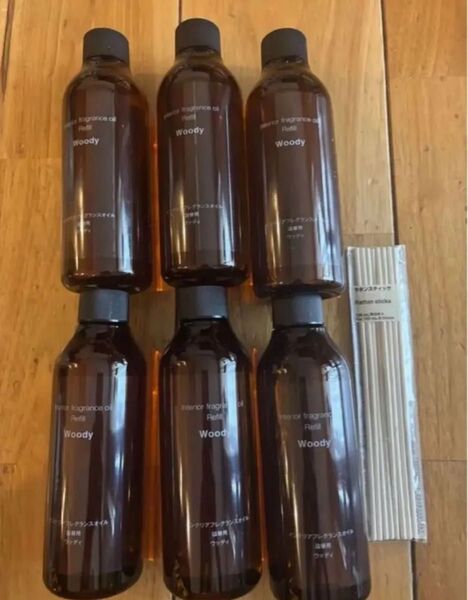 無印良品 インテリアフレグランスオイル詰替用ウッディ200ml×6 ラタンスティック付