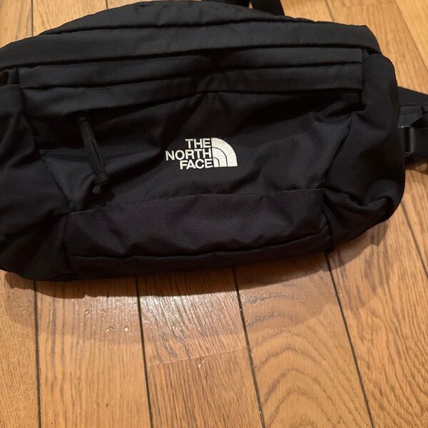 ノースフェイスボディバック