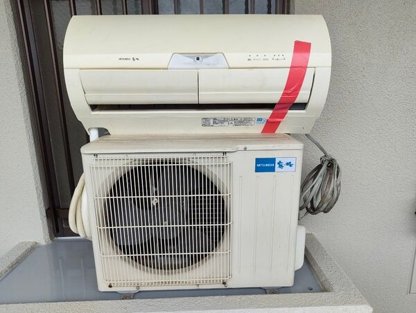 三菱エアコン霧ヶ峰、室内機MSZ-HW221-W、室外機セット