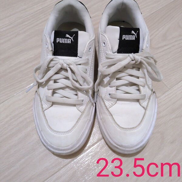 【 中古 】PUMA ホワイト スニーカー(23.5cm)