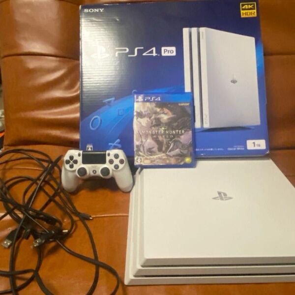PS4 Pro 1TB Glacier White CUH-7200B B02