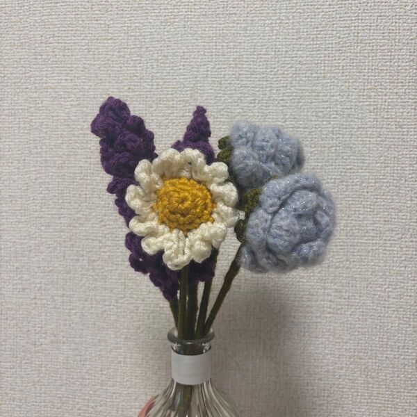 ハンドメイド 編み物の花束 ラベンダー デイジー 薔薇