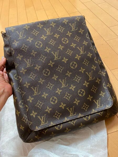 ルイヴィトン ミュゼットサルサ モノグラム LV ショルダーバッグ クロスボディ 肩掛け 斜め掛け