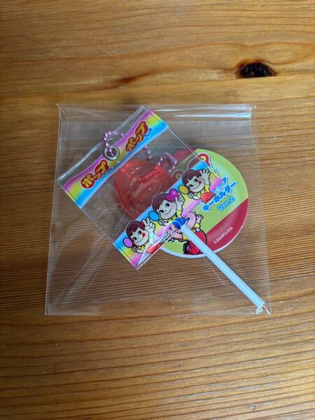 ペコちゃん ポップキャンディ ミニチュアキーホルダーVer.2 TAITO限定 タイトー限定品 ペコちゃんポップキャンディ 赤