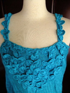 Chamois car mi-* flower motif knitted camisole 