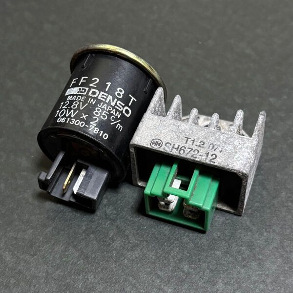 【ジャンク】 スズキ純正 ウインカーリレー レギュレーター アドレスV100 CE11A 後期 検索)CE13A