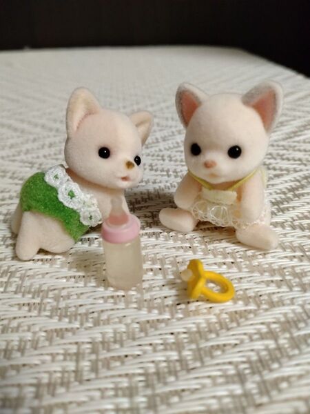 シルバニアファミリー チワワ ふたご 赤ちゃん 人形