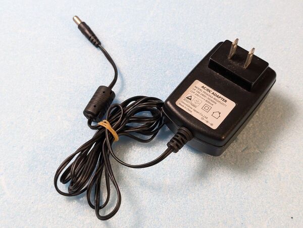 OmniGlow ACアダプター PAS63AA-W02452571 24V 800mA 電圧出力確認済み