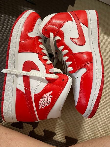 NIKE AIR JORDAN 1 MID SE "Reverse Chicago"