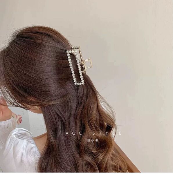 ヘア バンス クリップ パール風 ラインストーン ゴールド 上品 髪留め 髪飾り ヘアーアクセサリー 高見え かわいい