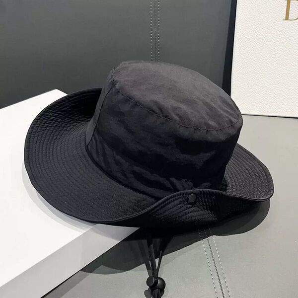 アウトドア サファリハット 登山 ハット 釣り キャンプ 日焼け防止 撥水速乾 軽量 ハット 夏帽子 UVカット 抗菌 防臭 黒