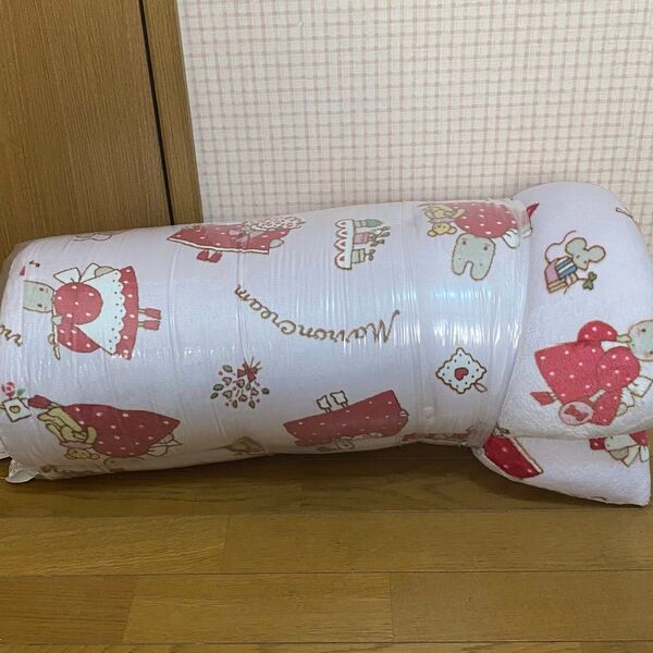 サンリオ マロンクリーム 長座布団 フランネル長座布団 アベイル クッション
