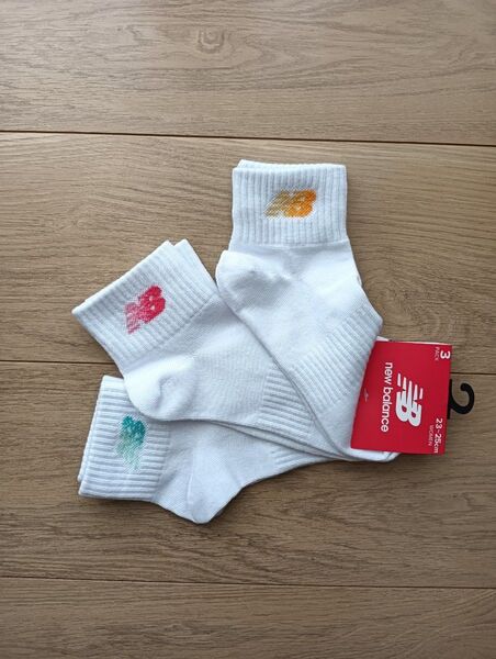 美品★ニューバランス ショート丈 ソックス くるぶし靴下 白3足セット 23-25cm 女性 婦人