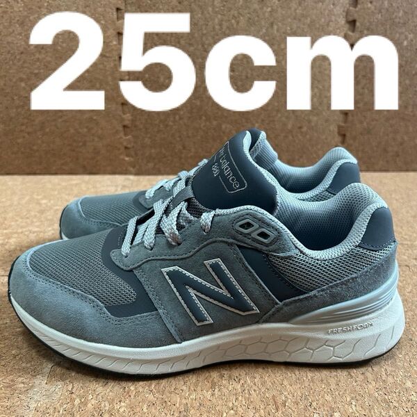 New Balance MW880 グレー 25cm