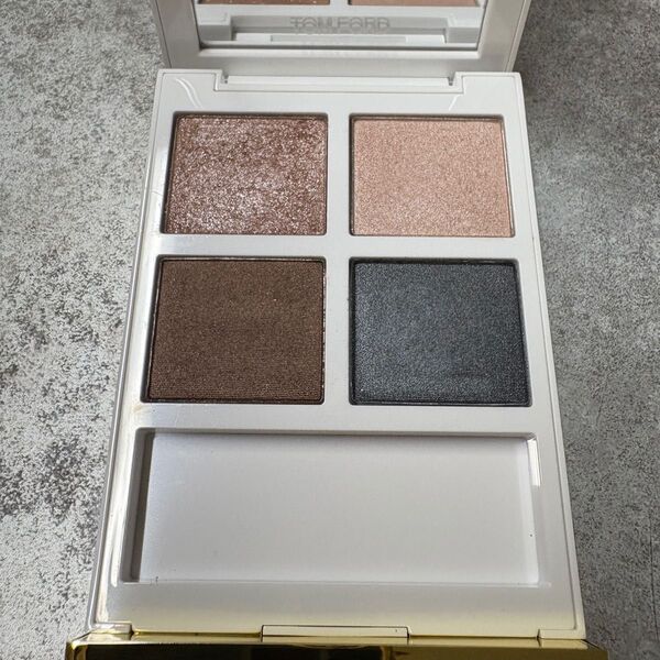 TOM FORD トムフォード アイカラー クォード WS01 ホワイトスエード
