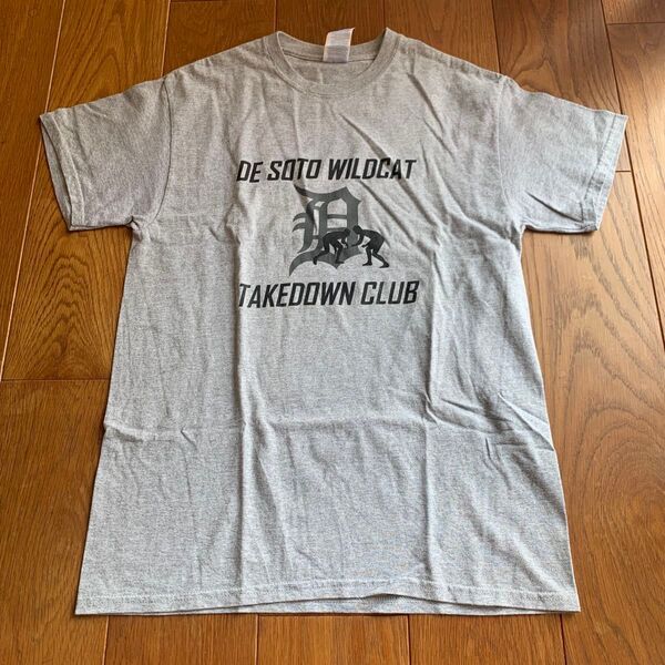 De Soto Wildcat Takedown Club Tシャツ グレー