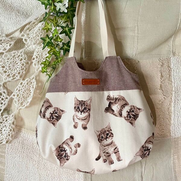 ハンドメイド マチが可愛いトートバッグ