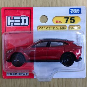 廃盤 新品 トミカ 75 アストンマーティン DBX