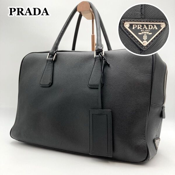 【美品】PRADA プラダ ビジネスバッグ ブリーフケース 黒 サフィアーノレザー 三角ロゴ サイドロゴ A4 鍵付き 大容量