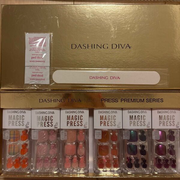 DASHING DIVA ネイルチップ ダッシングディバ マジックプレス ジェルネイル カラージェル つけ爪6コ足用新品未開封