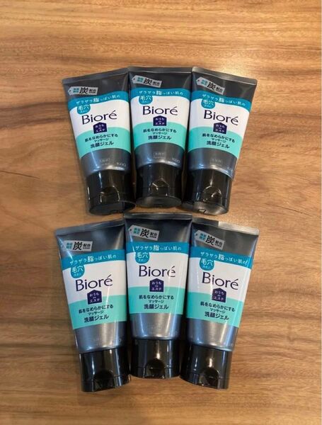 Biore おうちdeエステ 肌をなめらかにするマッサージ洗顔ジェル 炭 6つ