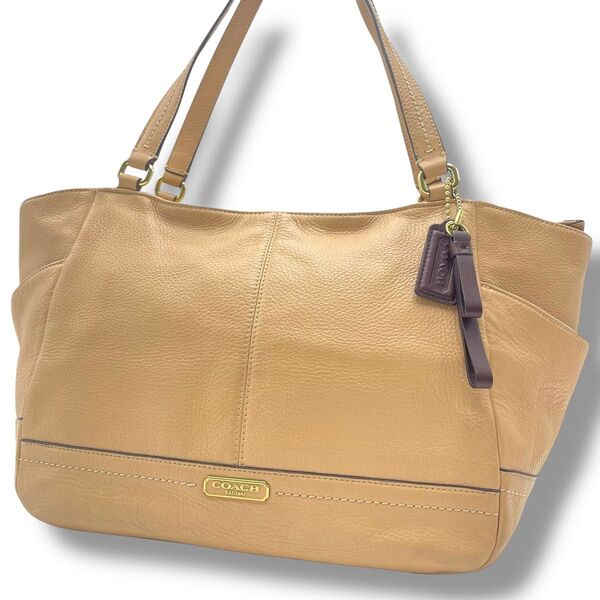 【美品】A4収納可 COACH コーチ トートバッグ レザー 本革 ベージュ 通勤通学 ビジネス 肩掛け 大容量 チャーム付