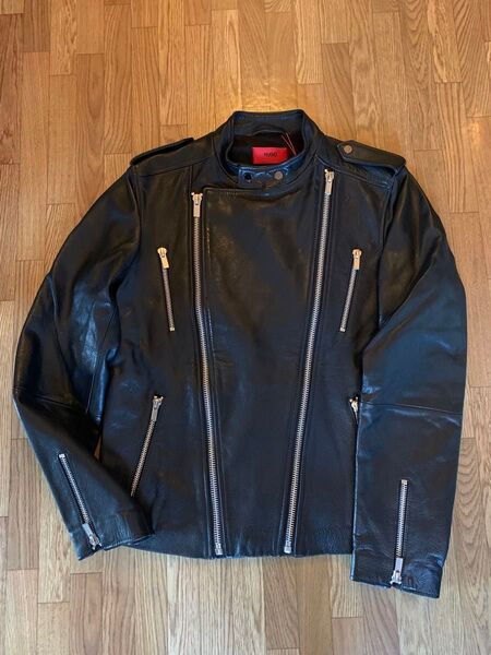 新品未使用タグ付き【HUGO BOSS ヒューゴボス】レザーライダースジャケット ブルゾン XLサイズ黒 ブラック
