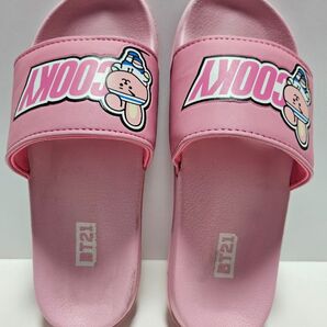 BT21 COOKY シャワーサンダル ピンクMサイズ