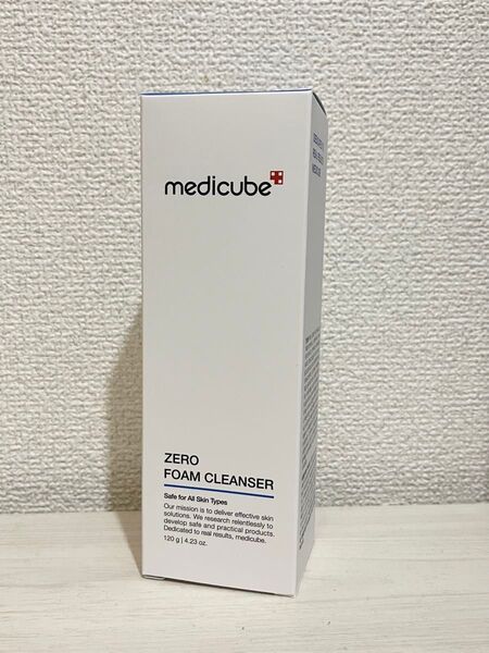 新品 medicube メディキューブ ゼロ毛穴 クレンジングフォーム