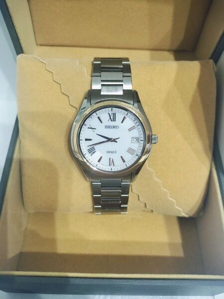処分価格【フルコマ相当】SADZ200 7B24-0BM0 電波ソーラーチタン 腕時計 SEIKO DOLCE セイコードルチェ