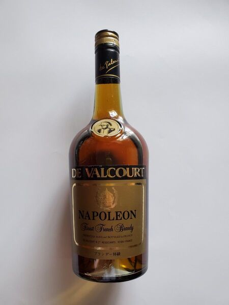 DE VALCOURT NAPOLEON Finest French Brandy ブランデー特級