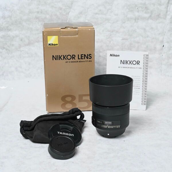 Nikon AF-S NIKKOR 85mm f/1.8G 単焦点レンズ