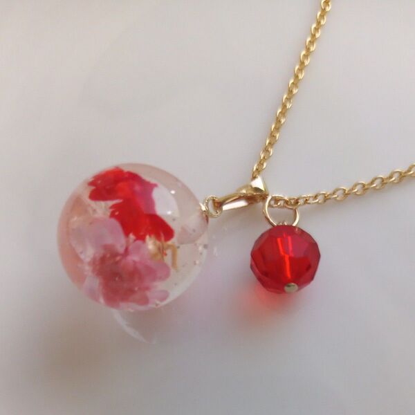 ハンドメイド ネックレス お花入り