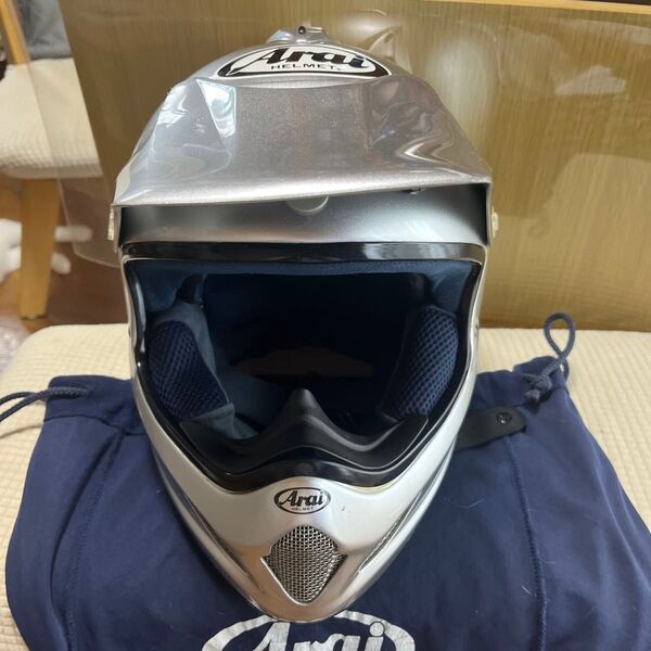 Arai オフロードヘルメット シルバー 57-58cm