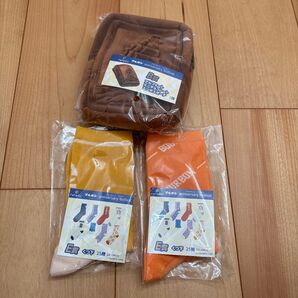 ブルボン1番くじ B賞ポーチ E賞靴下二つ 3点セット