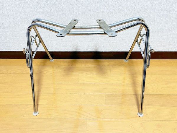 美品 ハーマンミラー イームズ サイドシェルチェア 専用ベース ナロー スタッキング DSS Hermal Miller
