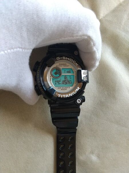 G-SHOCK 1998年発売生産終了二代目WCCSフロッグマンDW8201WC電池式 (社外海外製)スケルトン黒染色品 未使用