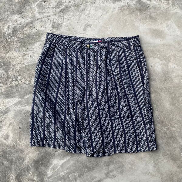 90s TOMMY HILFIGER 総柄ショーツ ショートパンツ ワイド 古着