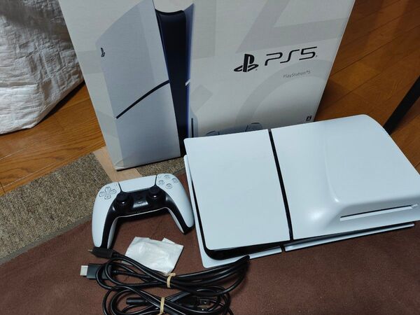 PS5 slim CFI-2000A01 本体 プレイステーション5
