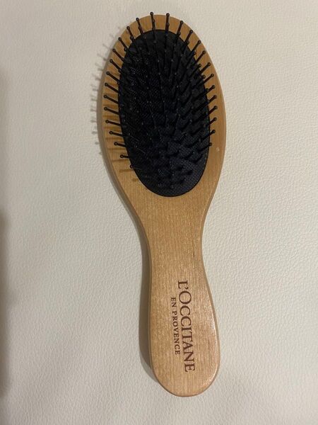 ロクシタン &ROSY雑誌付録 パドルブラシ ヘアブラシ
