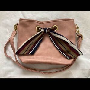 Pink adobe ショルダーバッグ ピンク スカーフ付き くすみカラー