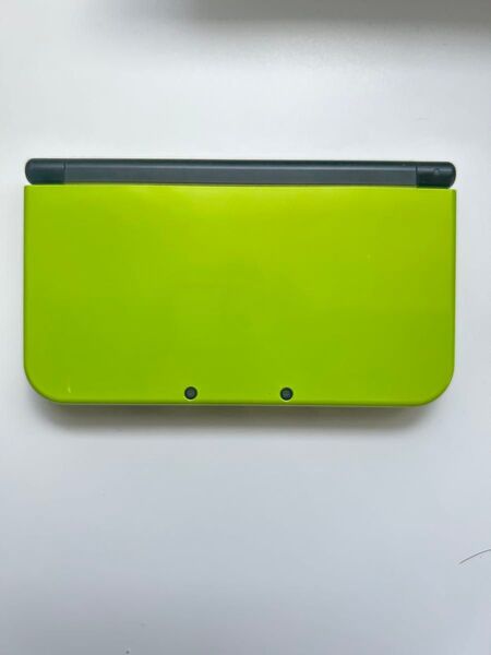 【美品】New Nintendo 3ds LL (ポケモンバンク、ポケムーバーダウンロード済み)