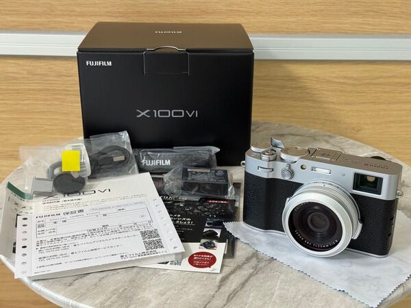 おまけ付き FUJIFILM X100VI (シルバー)