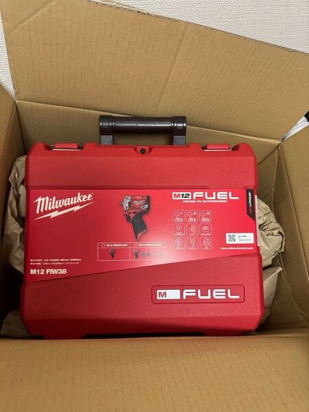 M12 FUEL 3/8インチ339Nmインパクトレンチ。